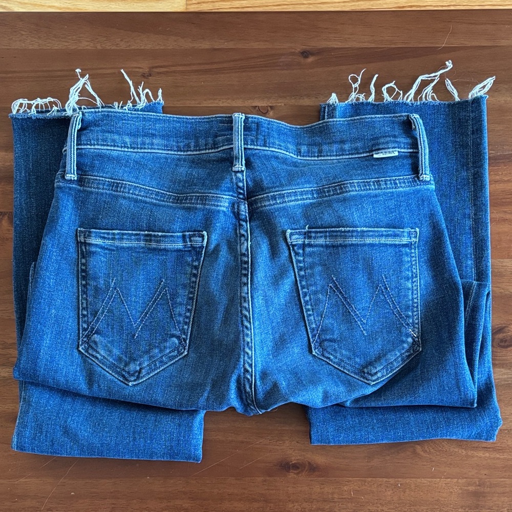 MOTHER Dazzler Mid Rise Jeans - Size 25 - Picture 6 of 6